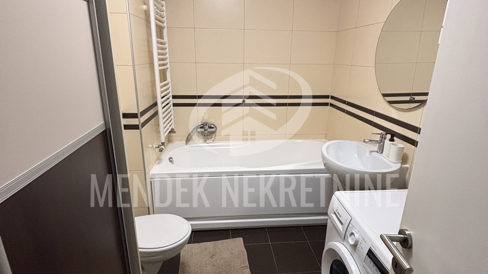 STAN NA TRE&Scaron;NJEVCI SA GARA&Zcaron;OM