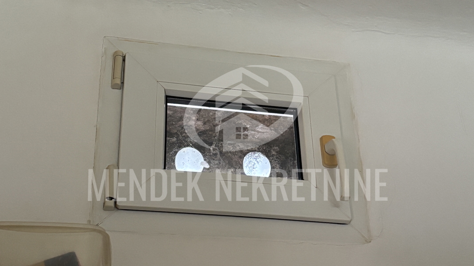 Wohnung&comma; 130 m2&comma; Verkauf&comma; Vara&zcaron;din - Banfica