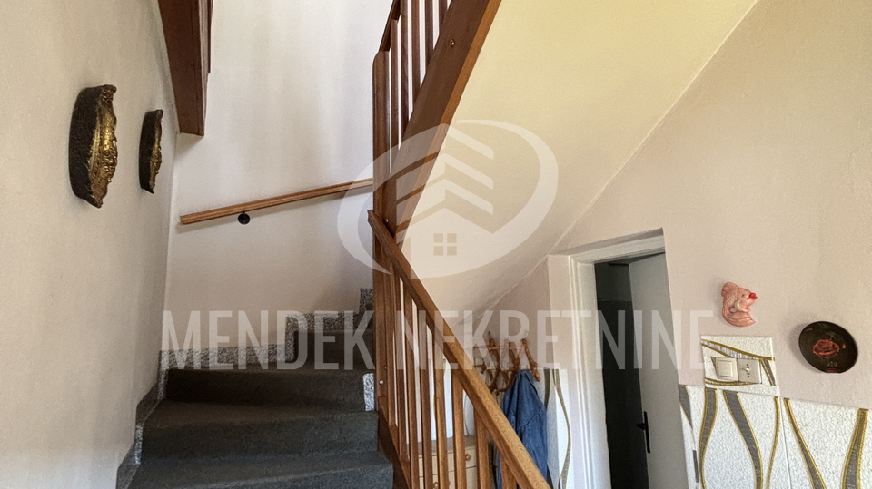 Wohnung&comma; 130 m2&comma; Verkauf&comma; Vara&zcaron;din - Banfica