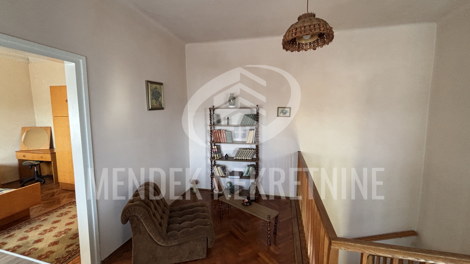 Wohnung&comma; 130 m2&comma; Verkauf&comma; Vara&zcaron;din - Banfica