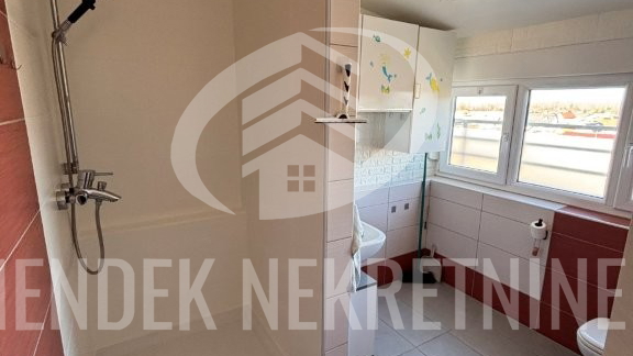 Apartment&comma; 96 m2&comma; For Sale&comma; Vara&zcaron;din - Centar