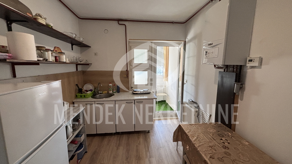 Apartment&comma; 41 m2&comma; For Sale&comma; Vara&zcaron;din - Centar