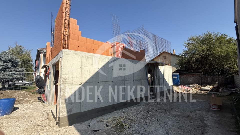 Wohnung&comma; 77 m2&comma; Verkauf&comma; Vara&zcaron;din - Bronx