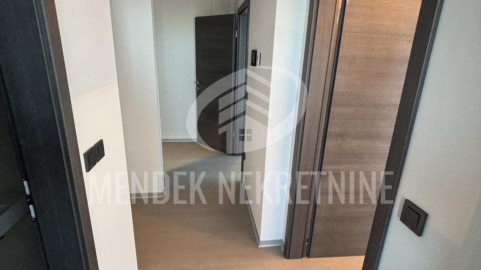 Apartment&comma; 82 m2&comma; For Sale&comma; Vara&zcaron;din - Centar