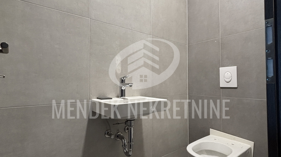 Apartment&comma; 82 m2&comma; For Sale&comma; Vara&zcaron;din - Centar