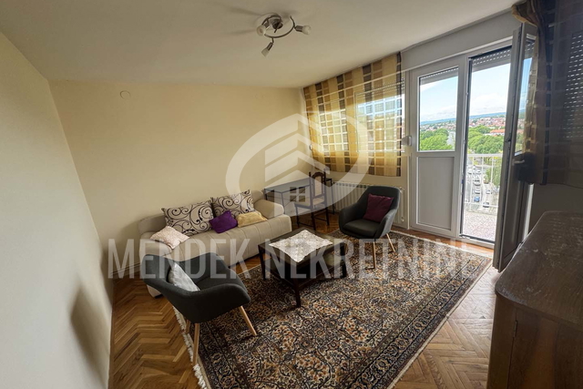 PRILIKA! Prodaje se predivan stan na Banfici 78m2