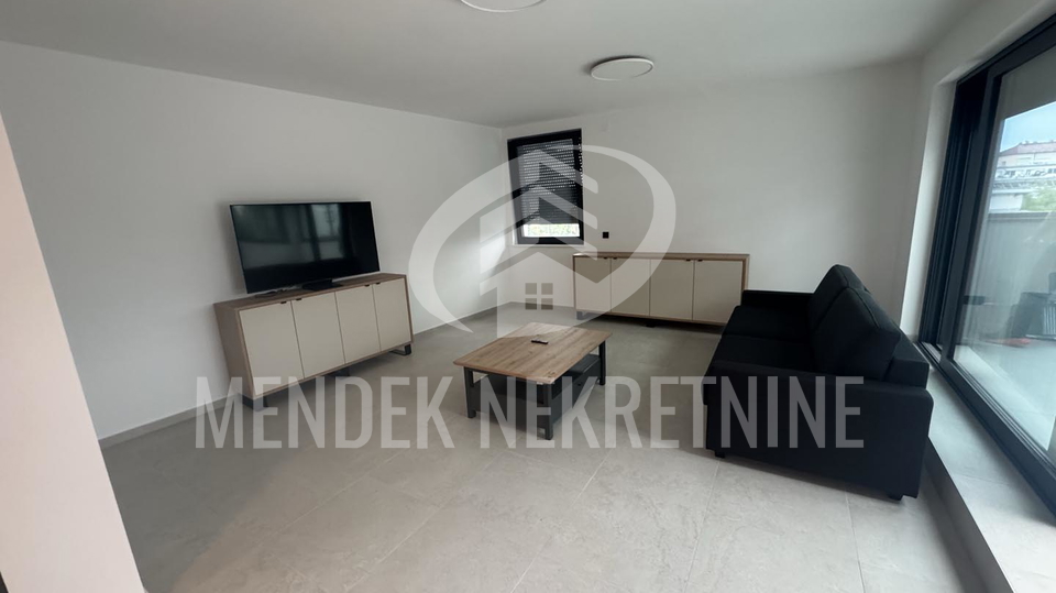 LUKSUZAN STAN U CENTRU GRADA &lpar;87&comma;60 m2&rpar;&ndash; NIKAD KORI&Scaron;TEN &ndash; PARKING I SPREMI&Scaron;TE &lpar;NAJAM&rpar;
