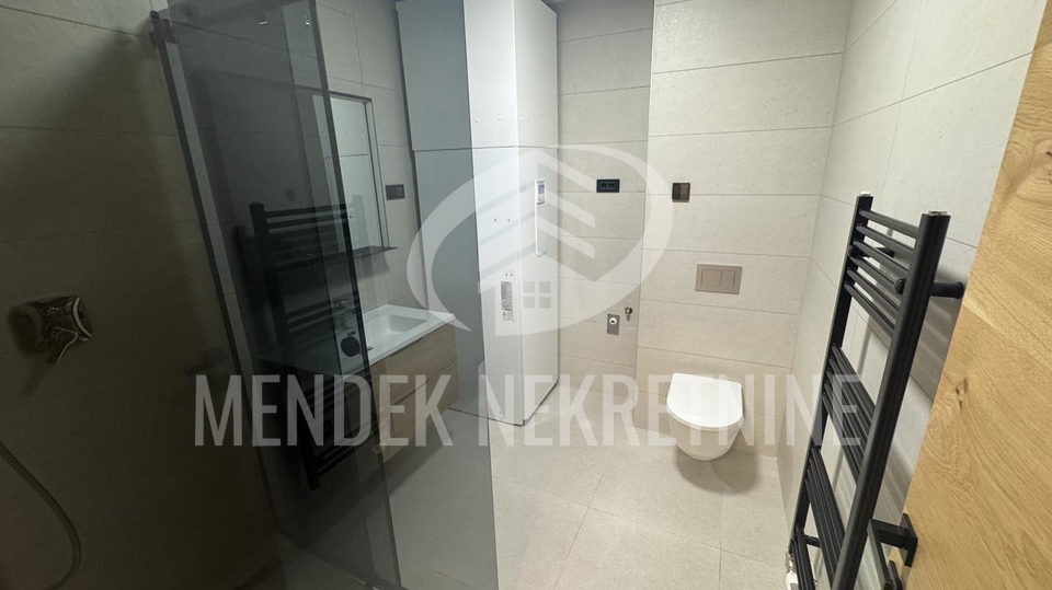 POSLOVNI PROSTOR U CENTRU GRADA &lpar;87&comma;60 m2&rpar; &ndash; NIKAD KORI&Scaron;TEN &ndash; PARKING I SPREMI&Scaron;TE &lpar;NAJAM&rpar;
