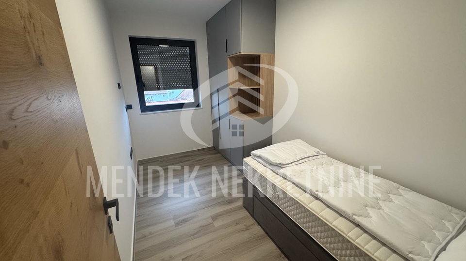 LUKSUZAN STAN U CENTRU GRADA &lpar;87&comma;60 m2&rpar;&ndash; NIKAD KORI&Scaron;TEN &ndash; PARKING I SPREMI&Scaron;TE &lpar;NAJAM&rpar;