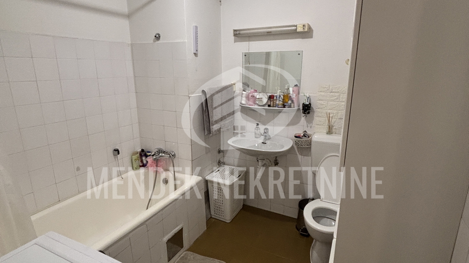 NOVO ETA&Zcaron;NO GRIJANJE - USELJIVO &excl;&excl;&excl;