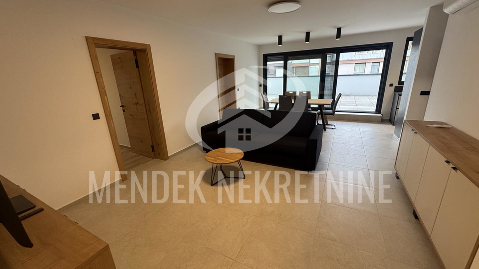 LUKSUZAN STAN S VELIKOM TERASOM &vert; NIKAD KORI&Scaron;TEN &vert; 105&comma;88 m2 &lpar;najam&rpar;