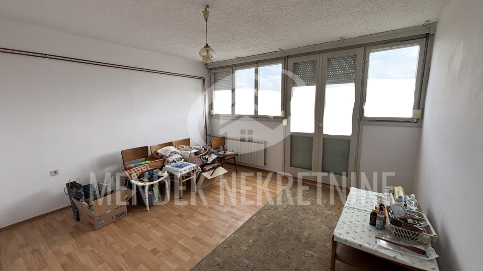 Apartment&comma; 80 m2&comma; For Sale&comma; Vara&zcaron;din - Banfica