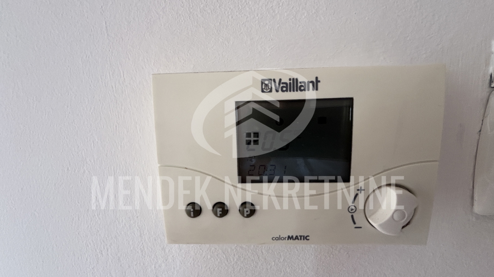 Apartment&comma; 80 m2&comma; For Sale&comma; Vara&zcaron;din - Banfica