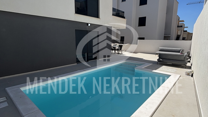 House&comma; 93 m2&comma; For Sale&comma; Povljana