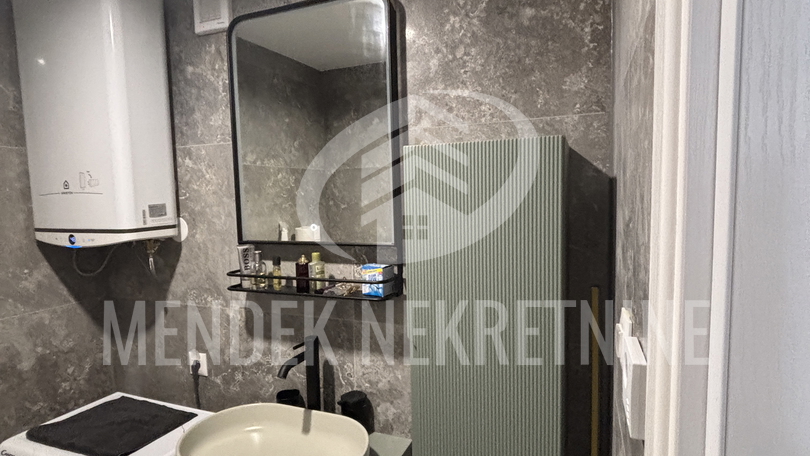 House&comma; 93 m2&comma; For Sale&comma; Povljana