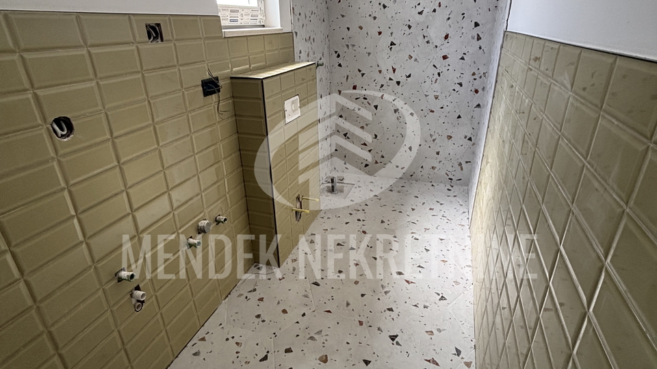 House&comma; 64 m2&comma; For Sale&comma; Povljana