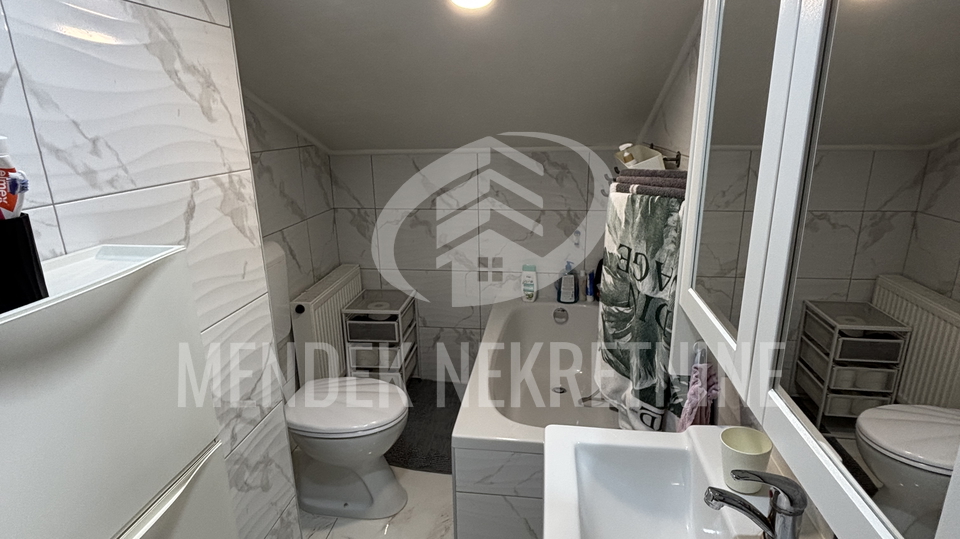 Hi&scaron;a&comma; 300 m2&comma; Prodaja&comma; Vara&zcaron;din - Centar