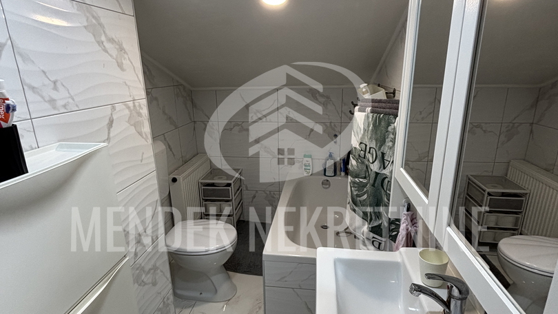 Pisarne&comma; 300 m2&comma; Prodaja&comma; Vara&zcaron;din - Centar
