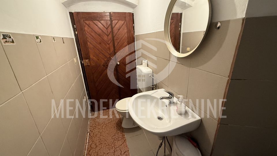 Ulični lokal 74 m2, pješačka zona, Varaždin, centar, najam