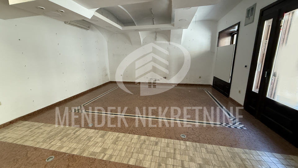 Ulični lokal 74 m2, pješačka zona, Varaždin, centar, najam