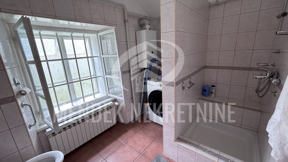 Haus, 248 m2, Verkauf, Varaždin - Centar