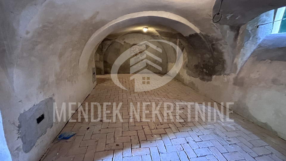 Haus, 248 m2, Verkauf, Varaždin - Centar