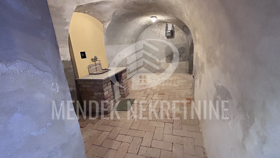 Haus, 248 m2, Verkauf, Varaždin - Centar