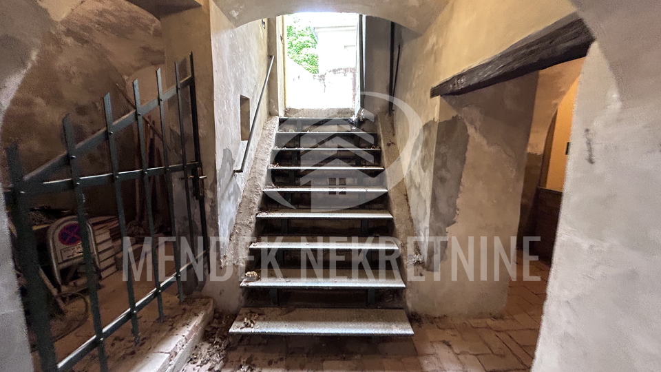 Haus, 248 m2, Verkauf, Varaždin - Centar