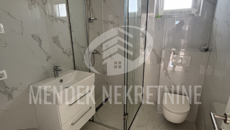 Apartma&comma; 74 m2&comma; Prodaja&comma; Novalja