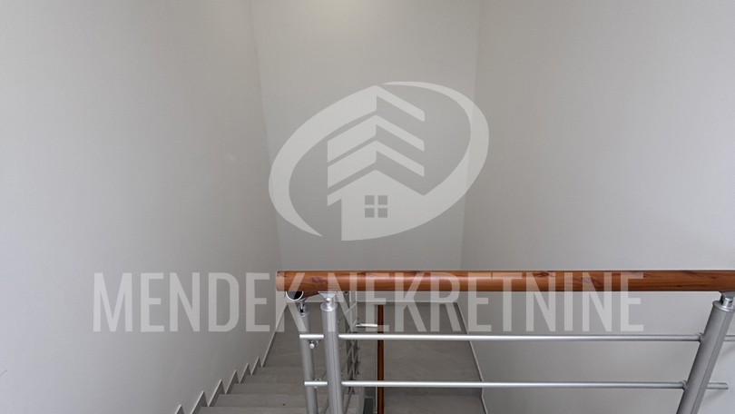 Apartma&comma; 74 m2&comma; Prodaja&comma; Novalja