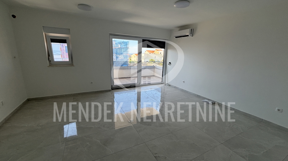 Apartma&comma; 75 m2&comma; Prodaja&comma; Novalja