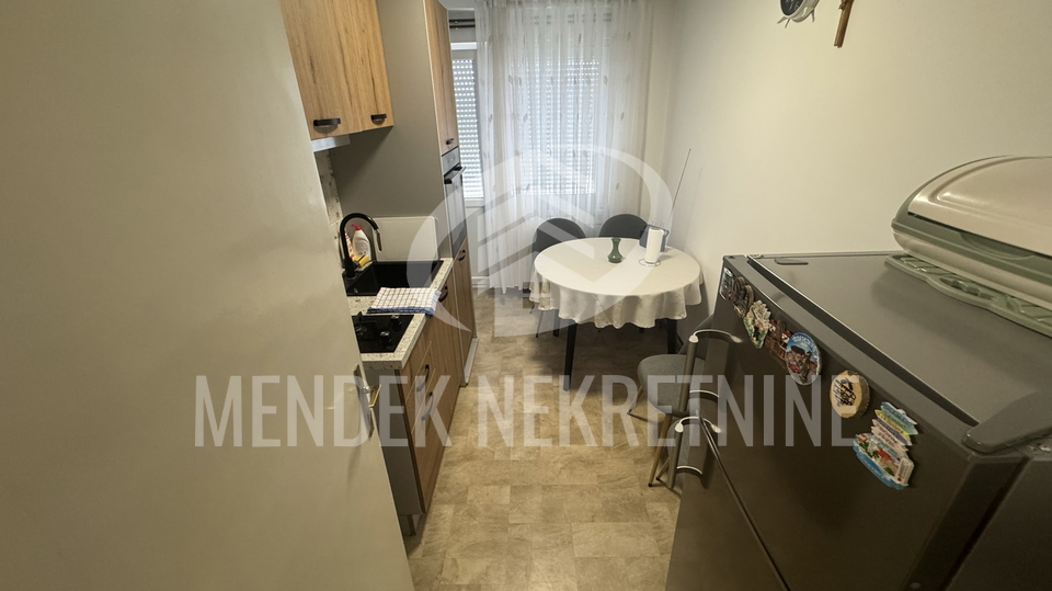 Stanovanje&comma; 49 m2&comma; Prodaja&comma; Vara&zcaron;din - Centar