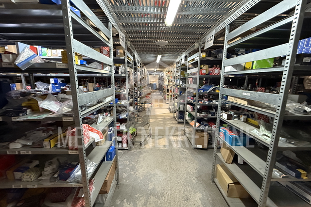 Hala, prodajno skladišni prostor 600 m2, glavna prometnica, Varaždin, zakup