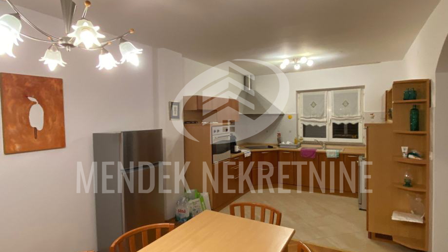 Haus&comma; 290 m2&comma; Verkauf&comma; Sveti Lovre&ccaron; - Perini