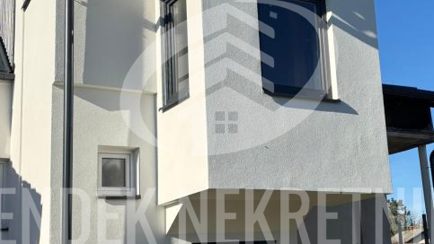 House&comma; 113 m2&comma; For Sale&comma; Vara&zcaron;din - Centar
