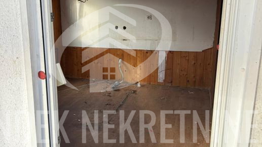 Casa&comma; 173 m2&comma; Vendita&comma; &Zcaron;abnik