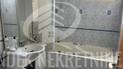 Casa&comma; 173 m2&comma; Vendita&comma; &Zcaron;abnik