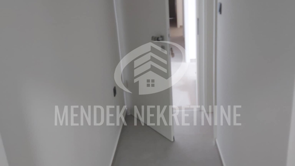 200 m od mora! Apartman 24 m2, 1. kat, parking, Stara Novalja