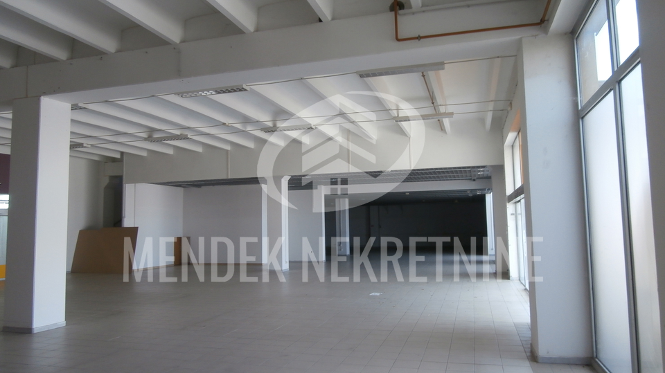 Uffici&comma; 4950 m2&comma; Affitto&comma; Vara&zcaron;din - Texas