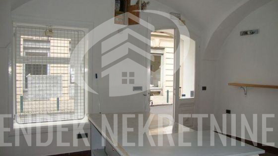 Gesch&auml;ftsraum&comma; 22 m2&comma; Verkauf&comma; Vara&zcaron;din - Centar