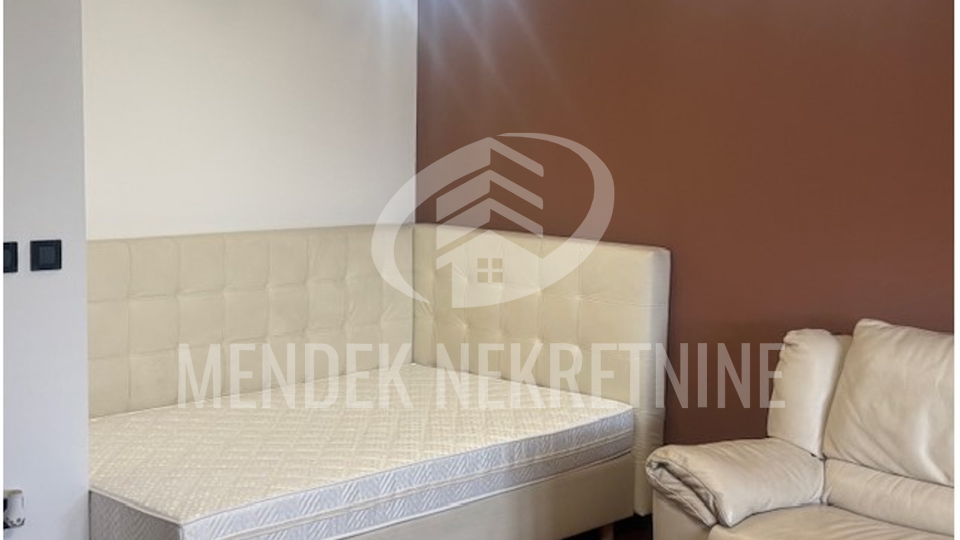Apartment, 38 m2, For Rent, Varaždin - Centar
