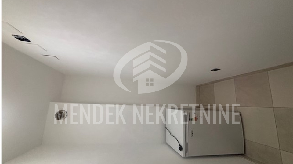 Apartment, 38 m2, For Rent, Varaždin - Centar