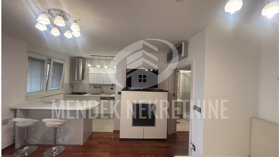 Apartment, 38 m2, For Rent, Varaždin - Centar