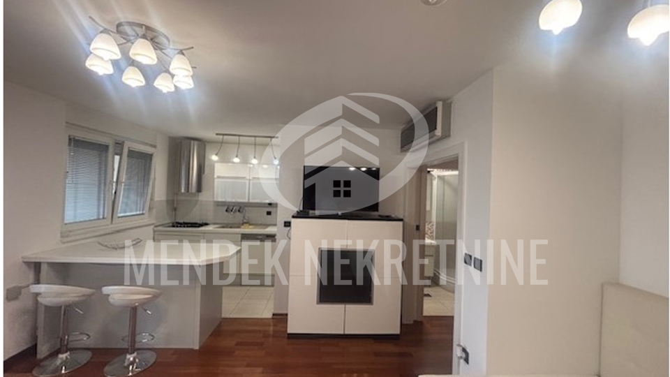 Apartment, 38 m2, For Rent, Varaždin - Centar