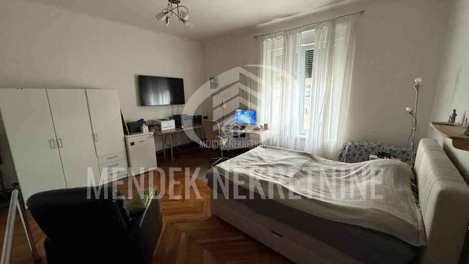 Apartment&comma; 120 m2&comma; For Sale&comma; Vara&zcaron;din - Centar