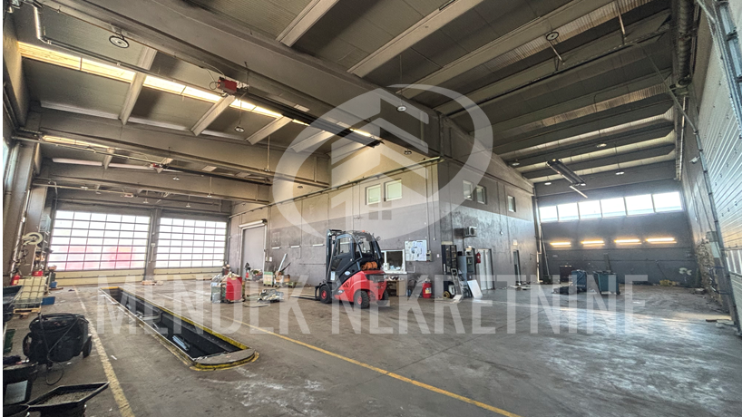 Commercial Property, 1000 m2, For Rent, Turčin