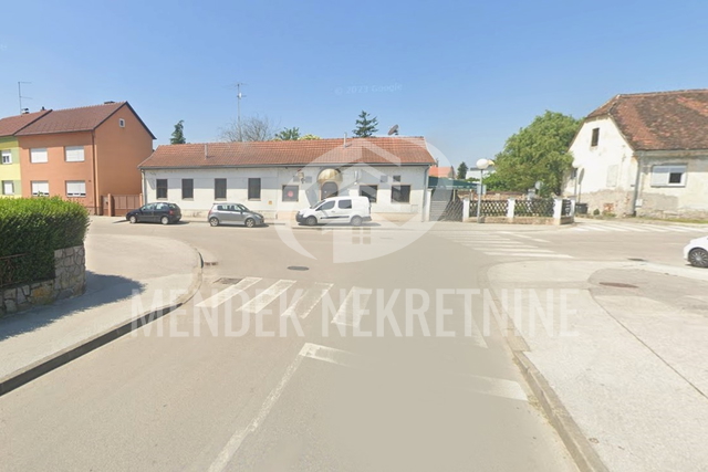 Commercial Property, 250 m2, For Sale, Varaždin - Centar