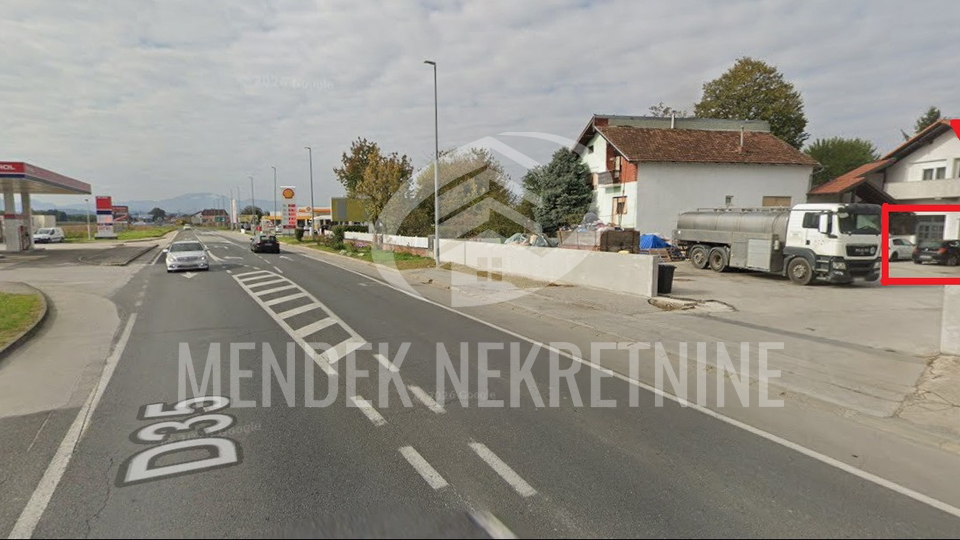 POSLOVNI PROSTOR U ULICI BRA&Cacute;E RADI&Cacute;A - VARA&Zcaron;DIN