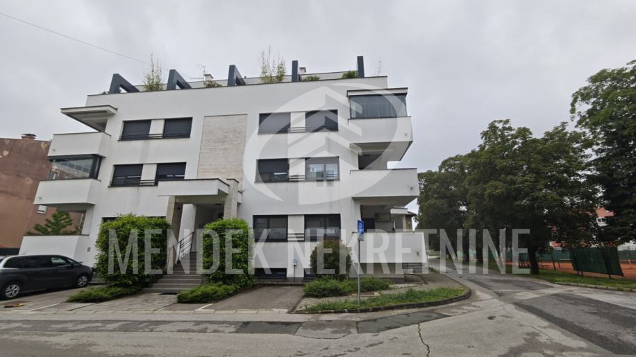 Apartment&comma; 88 m2&comma; For Sale&comma; &Ccaron;akovec - Centar