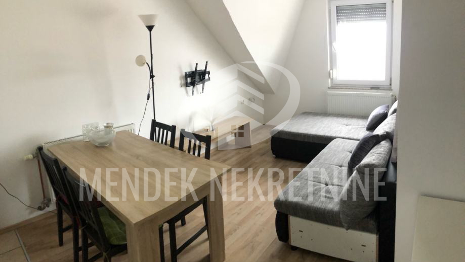 Apartment&comma; 44 m2&comma; For Sale&comma; &Ccaron;akovec - Centar